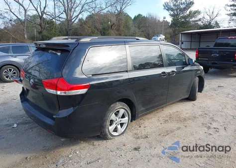 2013 Toyota Sienna Le V6 8 Passenger from USA, damaged, VIN 5TDKK3DC3DS398686